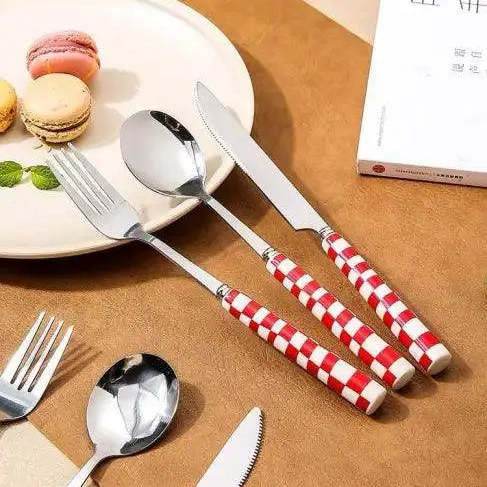 Cute Bear-Themed Flatware Set for Fun Mealtime Adventures